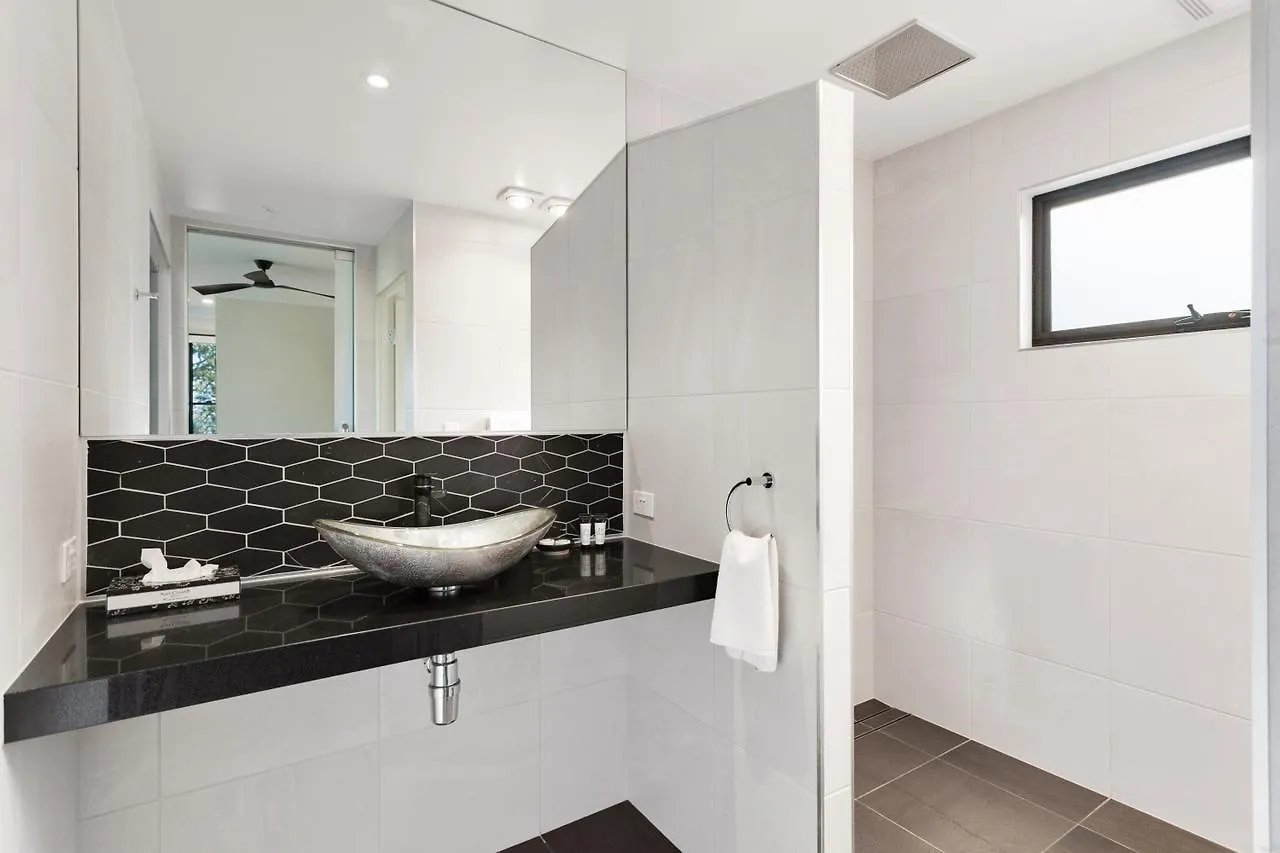 Chalet Tranquillity At Ravensbourne Escape Villa Australia